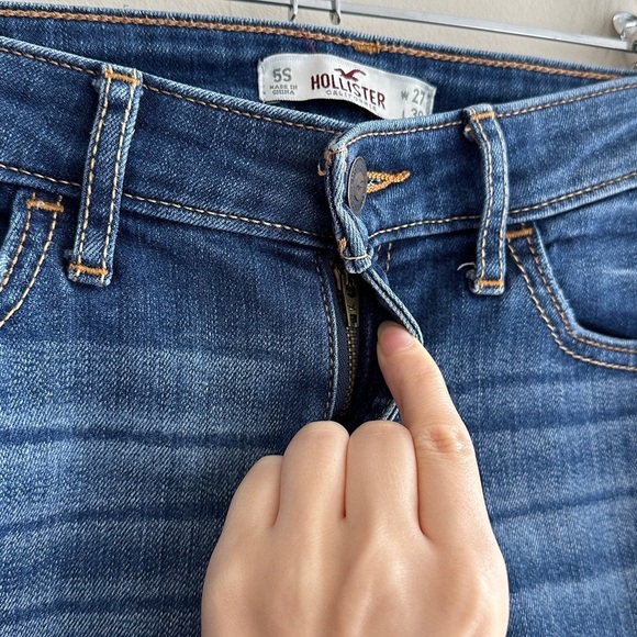 Hollister Women's Blue Distressed Straight Leg Jeans 5S (Short), W7 L30 - Picture 7 of 16